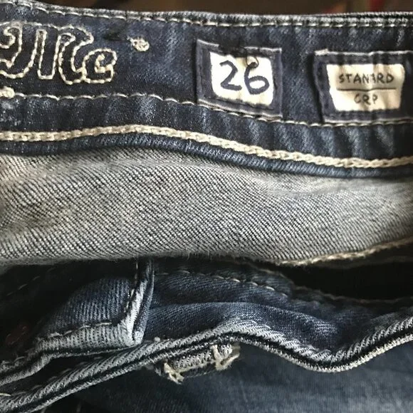Miss Me Standard Crop Stretch Bling Wings Jeans Size 26 - Picture 7 of 7